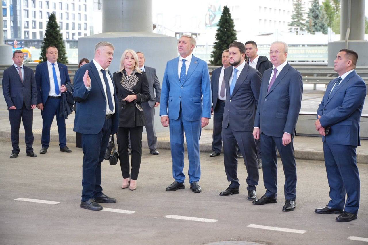 Фото с Ядровым2.jpg